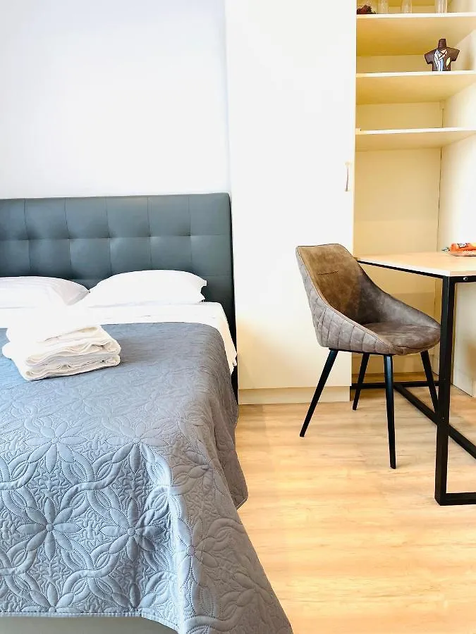 Mira Apart-Hotel Kyiv Aparthotel