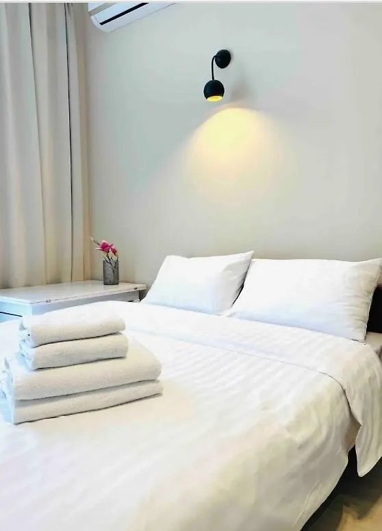 Mira Apart-Hotel Kyiv 0*,  Ukraine